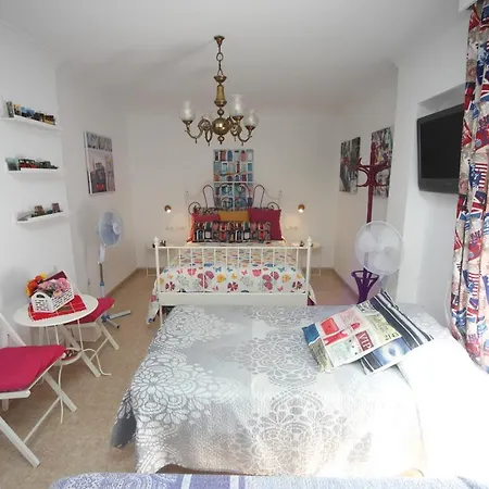 La Casa De La Abuela Rosy Málaga