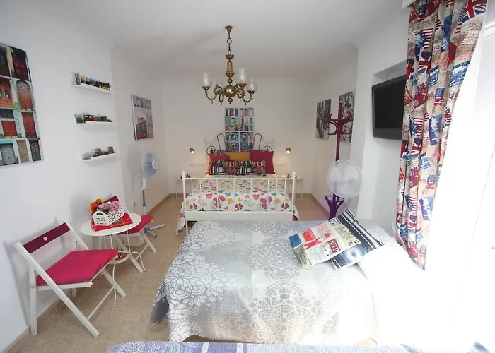 La Casa De La Abuela Rosy Málaga
